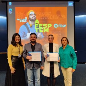 Palestrantes no auditório da FESP discorrendo sobre Direito Eleitoral